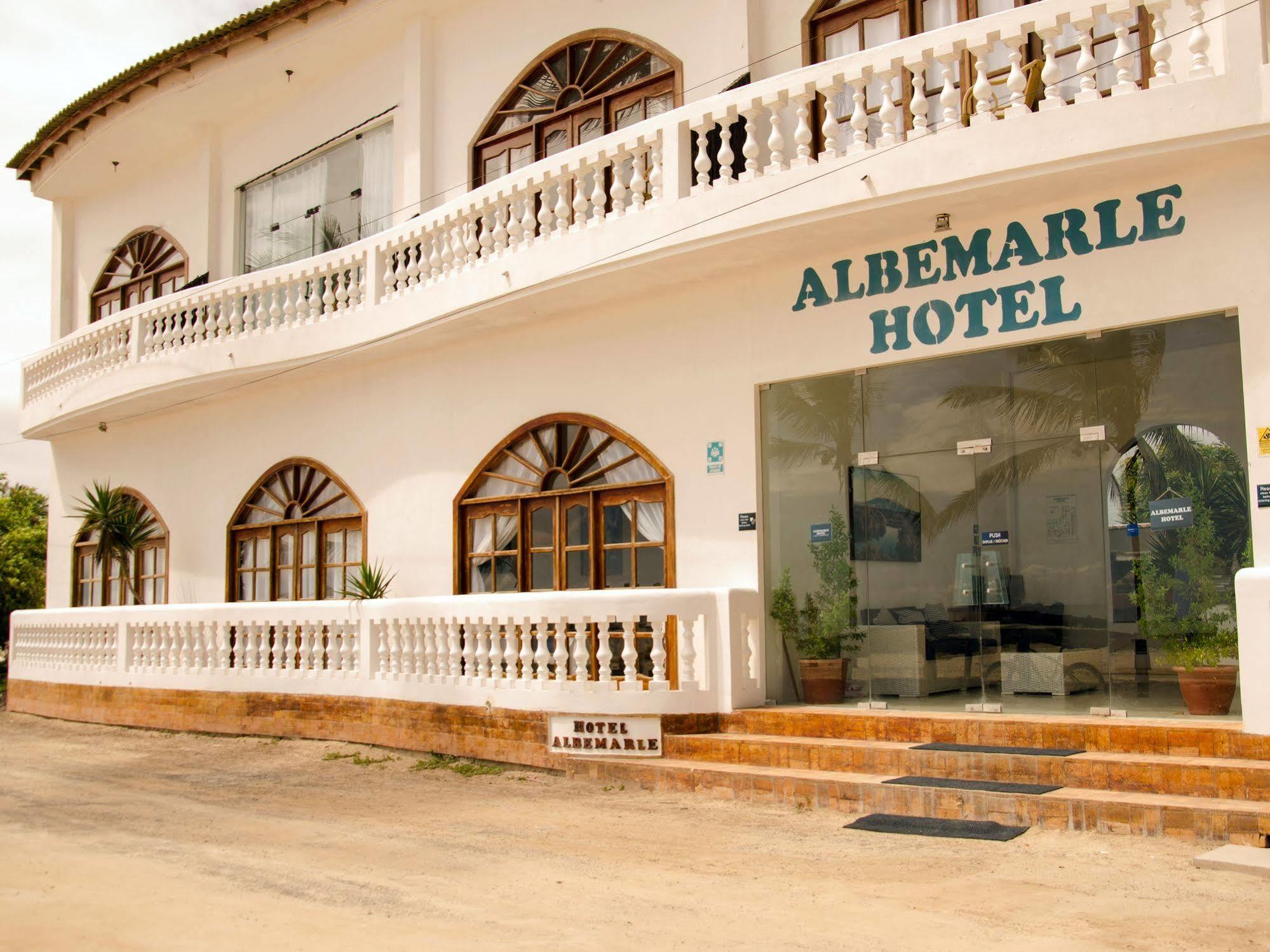Hotel Albemarle Пуерто Виламил Екстериор снимка